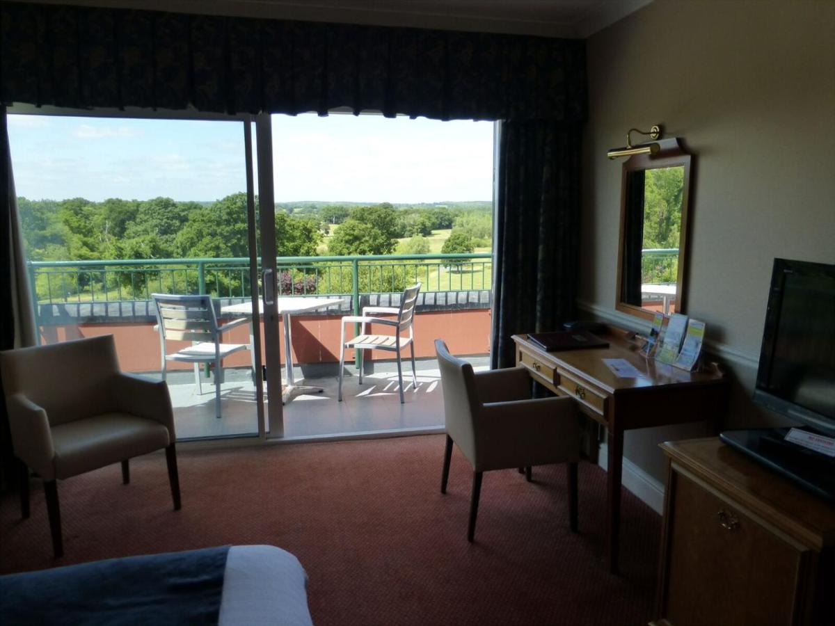 London Beach Country Hotel & Golf Club - Housity
