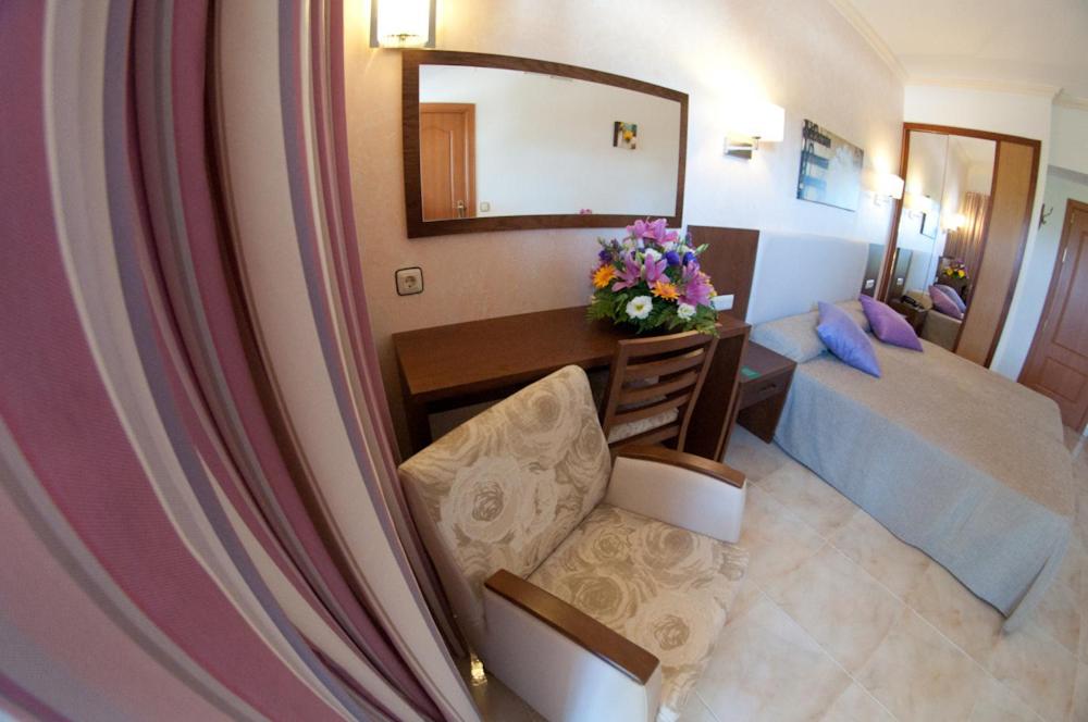 Zona de estar de Hotel Cala Gat