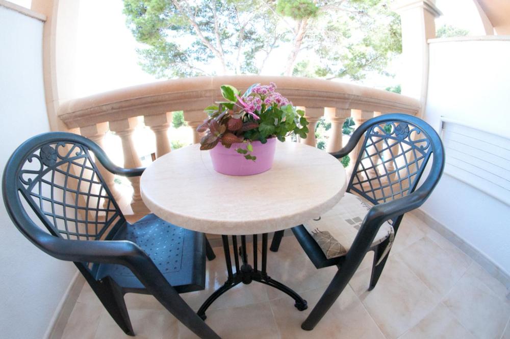 Un balcón o terraza de Hotel Cala Gat