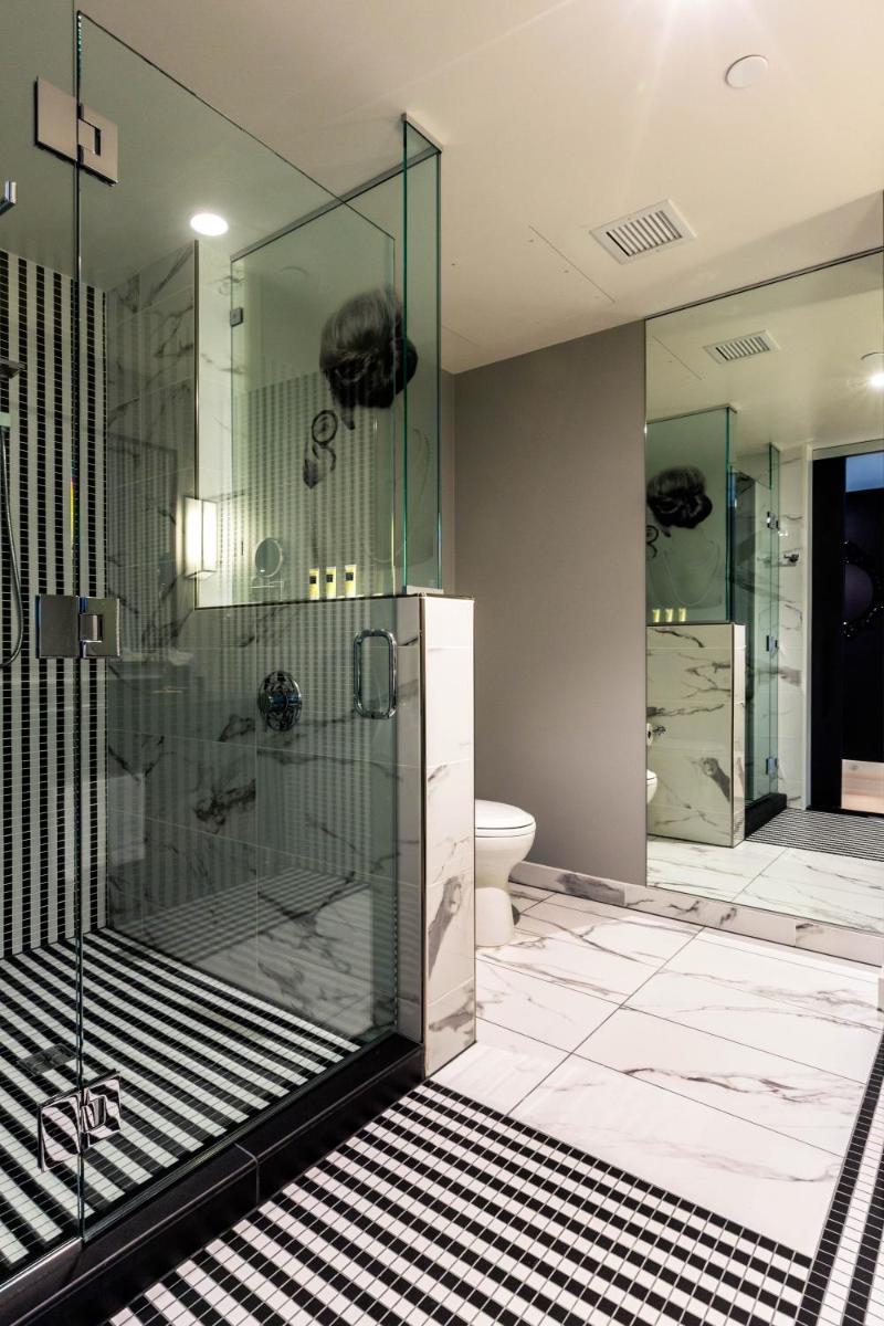 Suitetrails - Hotel Indigo - Los Angeles Downtown, an IHG Hotel