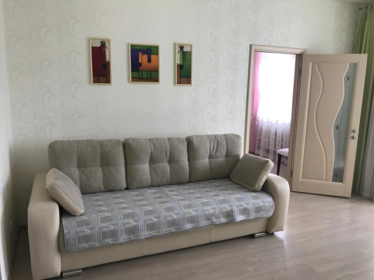 Apartment on Leningradskaya 63 - Housity