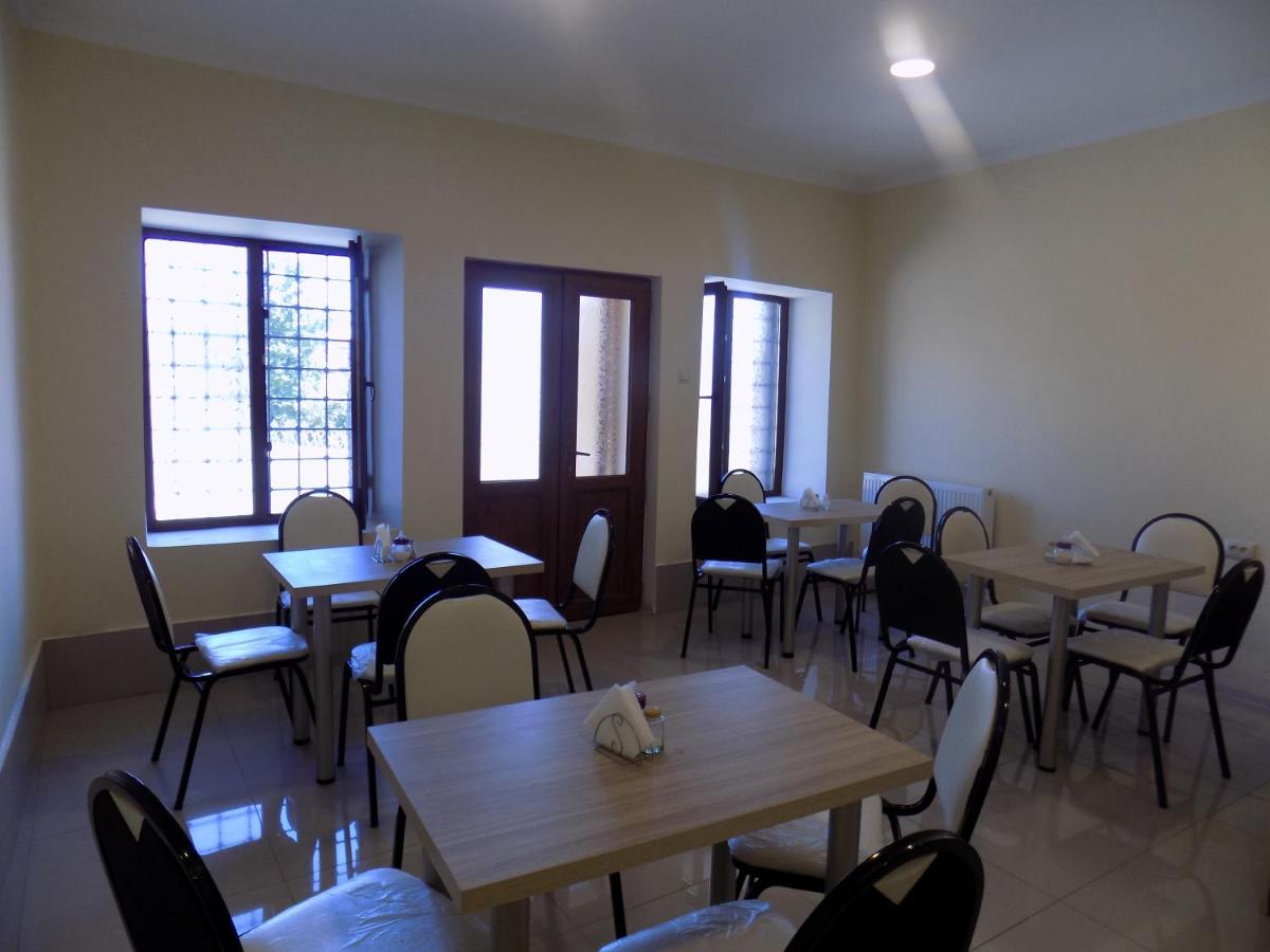 Hotel New Star - Hizvo