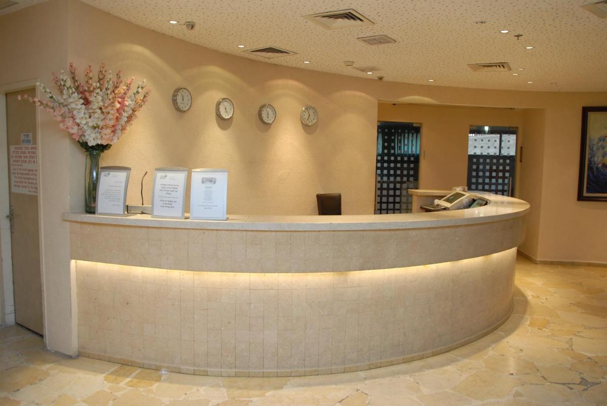 Adi Hotel - Housity