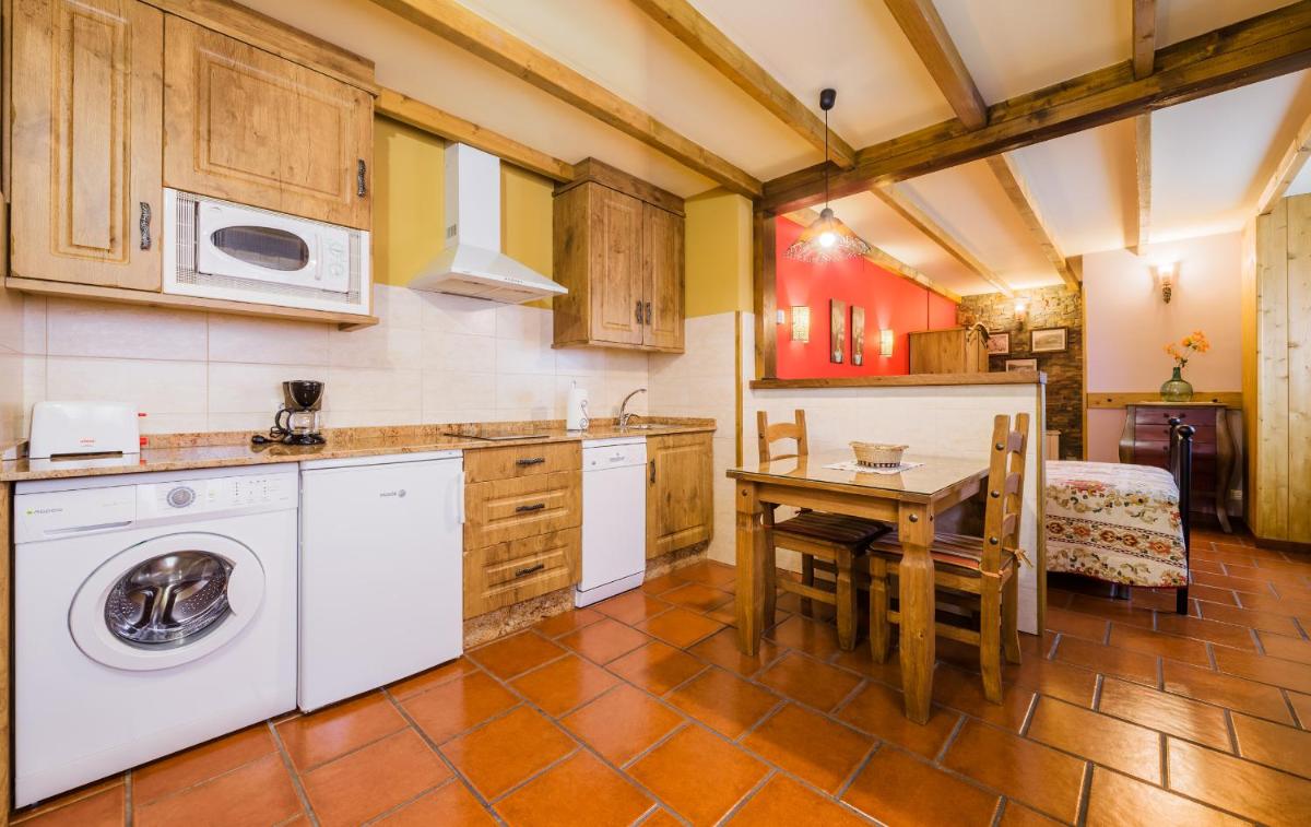 Apartamentos Rurales L´Abiseu - Housity