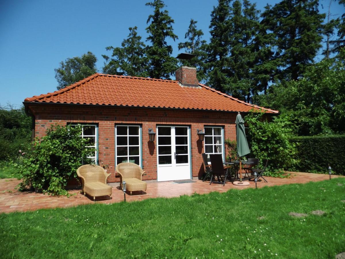 Ein Garten an der Unterkunft Herrenhaus Borghorst