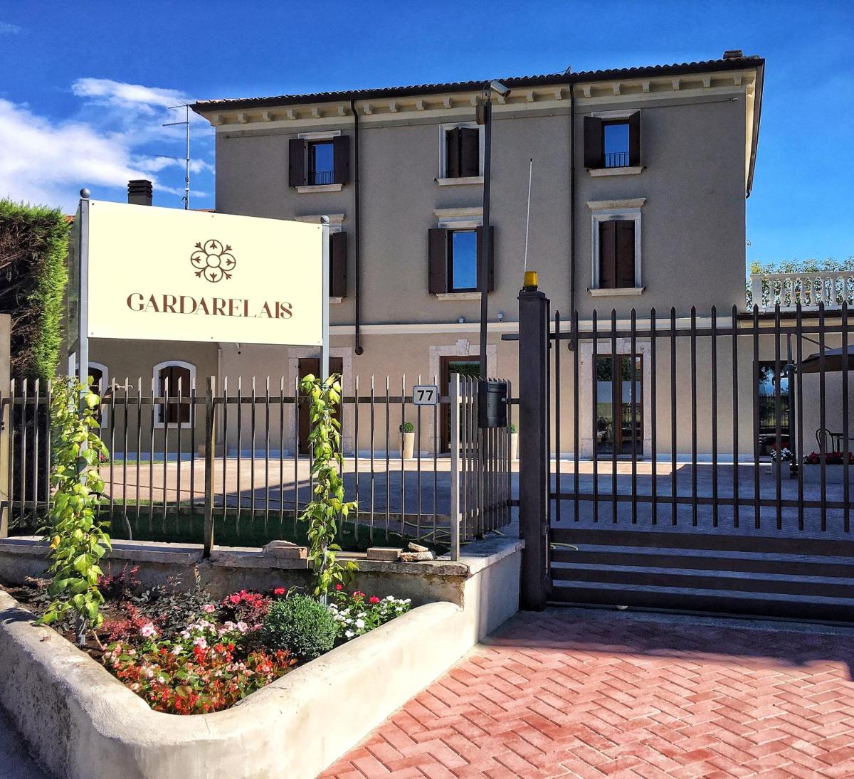 Garda Relais - Housity
