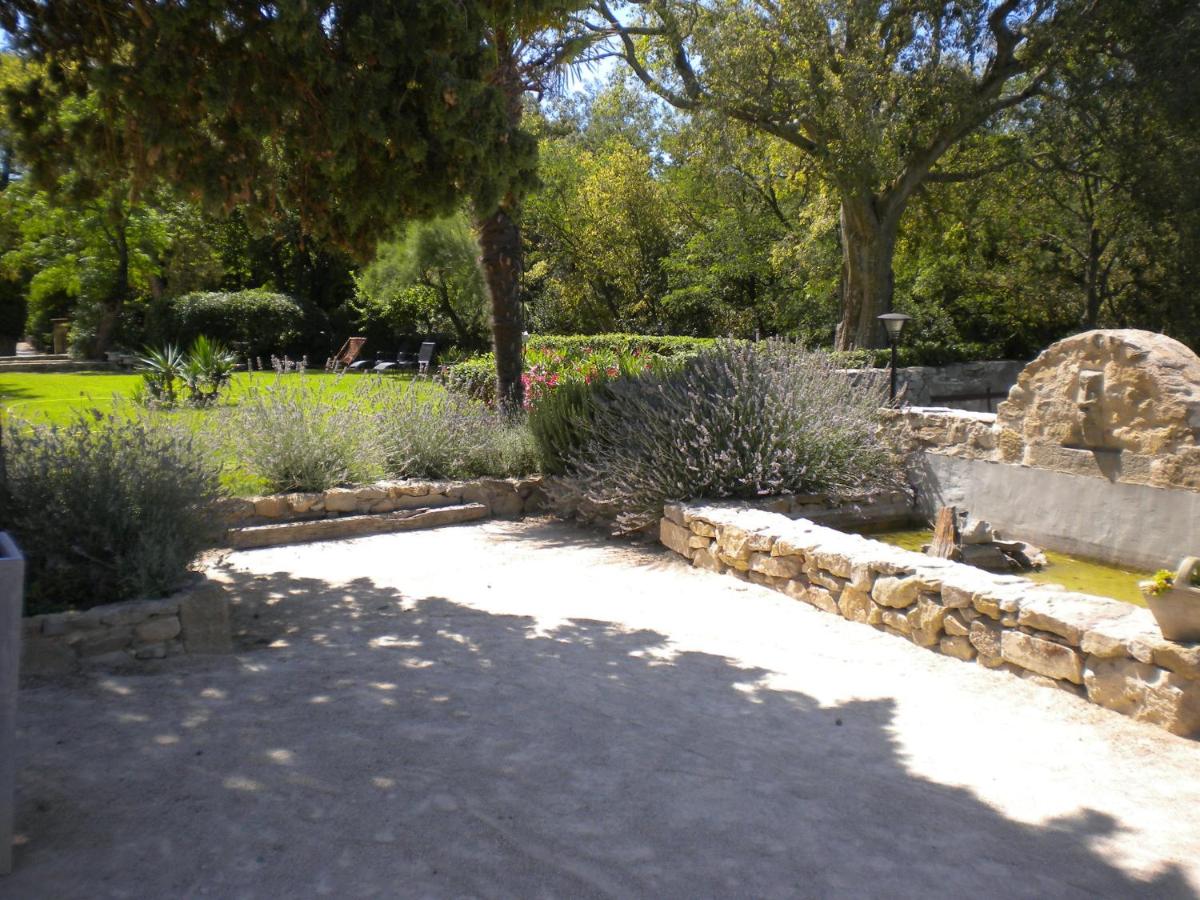 Jardin de l'établissement Logis Hôtel Château De Palaja