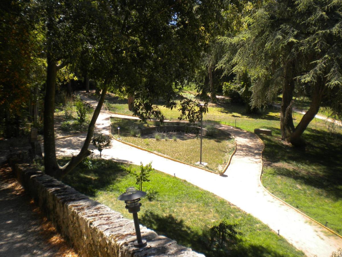 Jardin de l'établissement Logis Hôtel Château De Palaja