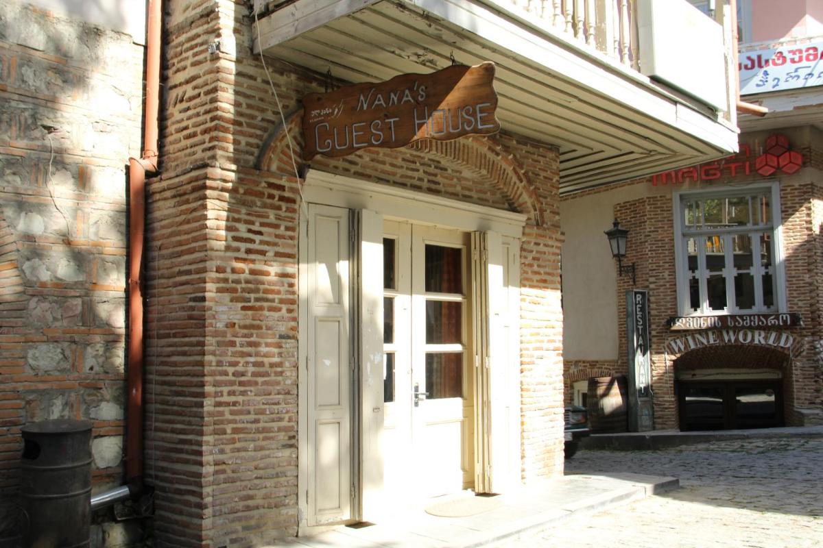 Nana's Guest House - Housity