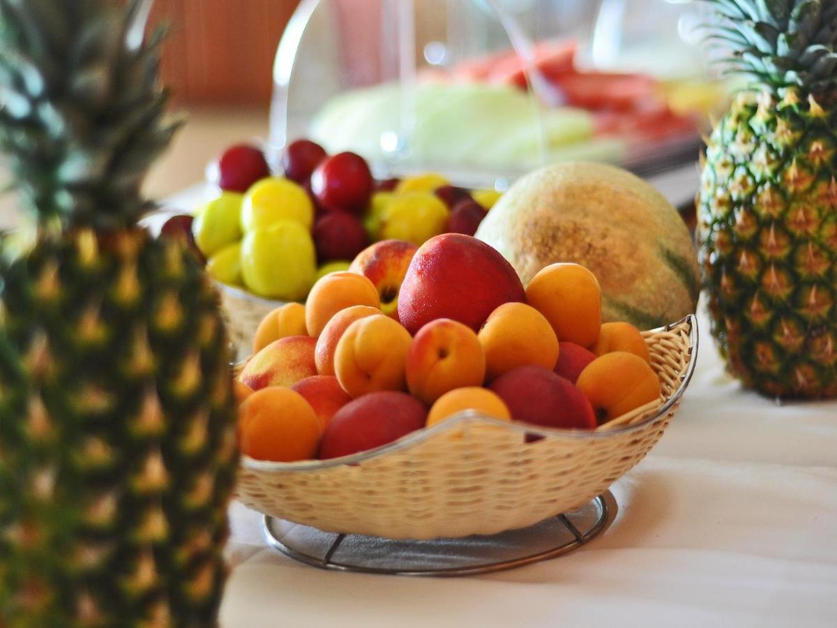 Comida en o cerca de este hotel