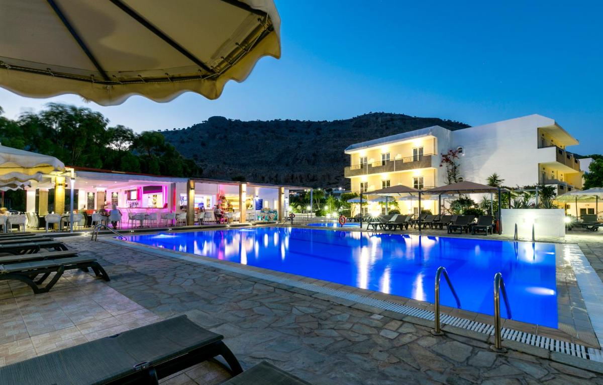 Amphitriti Hotel - Housity