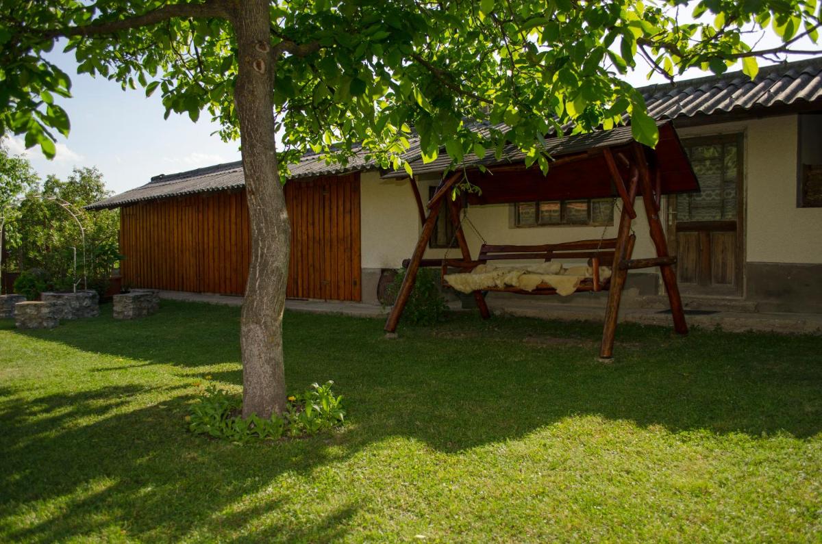 Apátságúti Vendégház - Housity
