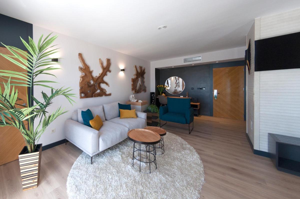 Zona de estar de Hotel La Laguna Spa & Golf