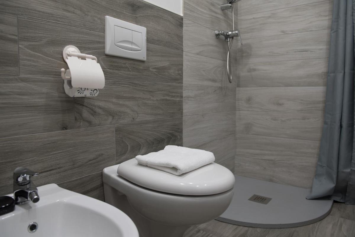 Hotel Umberto - Housity