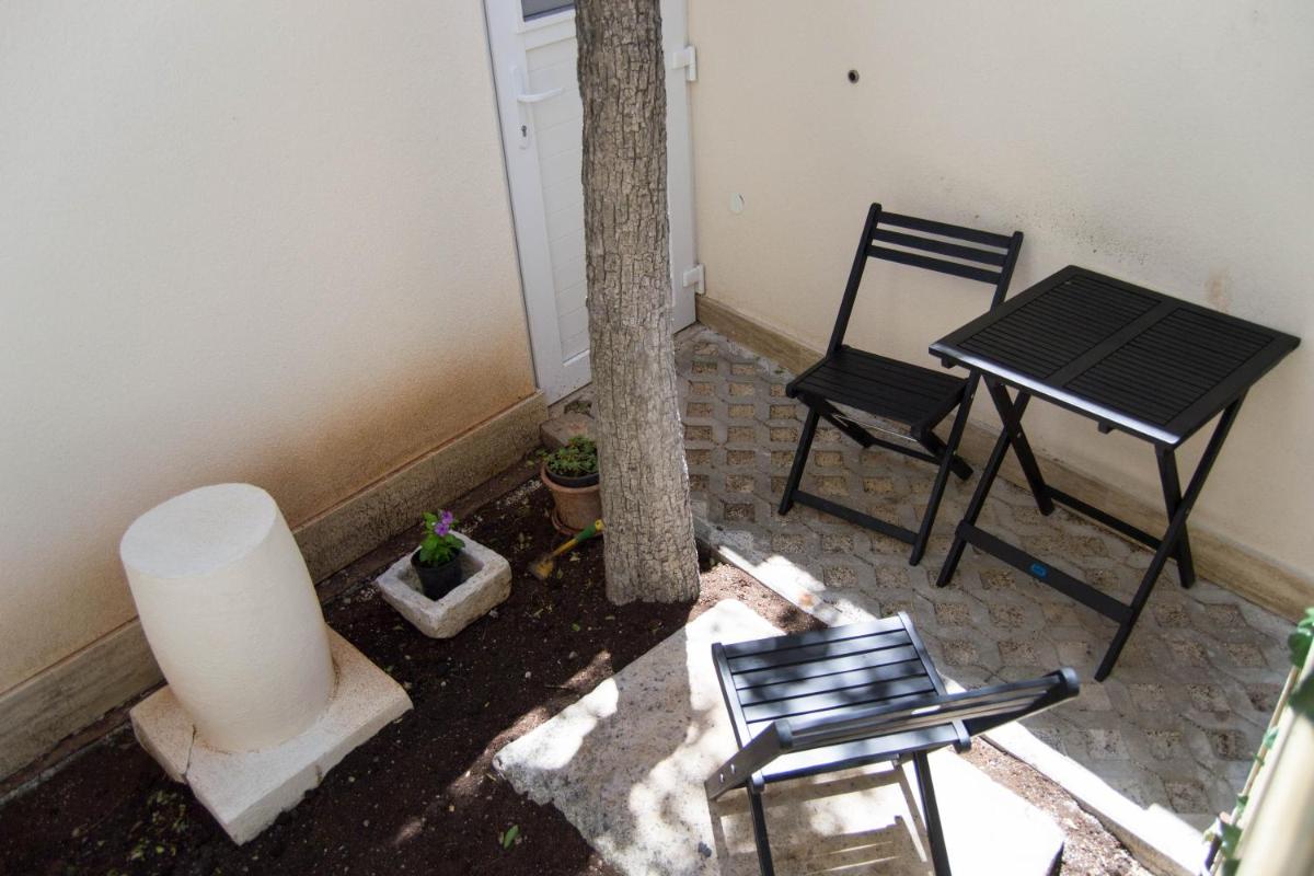 House Nataniel in Omiš near sea - Housity