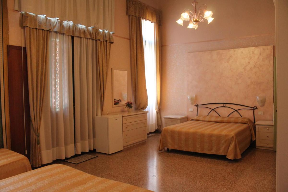 Suitetrails - Palazzo Lion Morosini - Check in presso Locanda Ai Santi Apostoli
