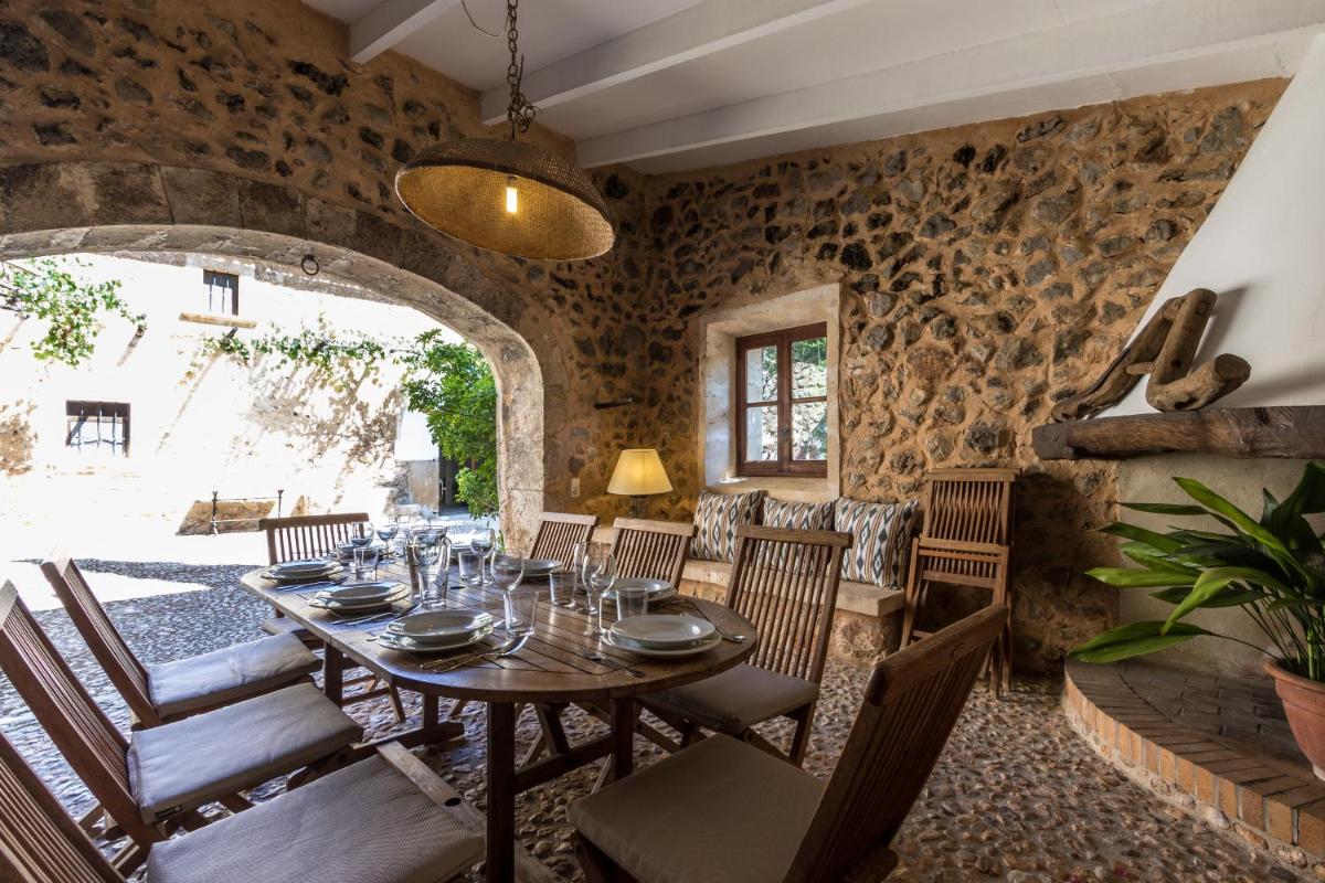 Villa Es Rafal By homevillas360 - Housity