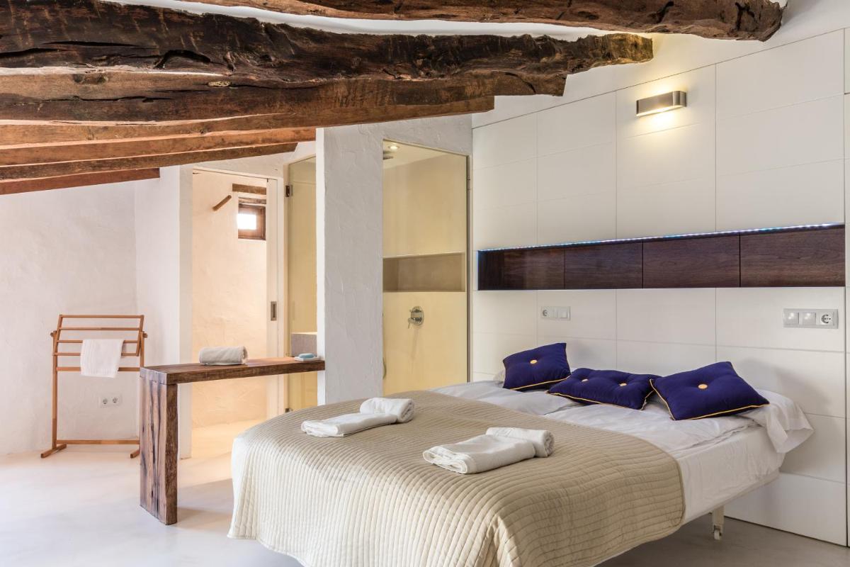 Villa Es Rafal By homevillas360 - Housity
