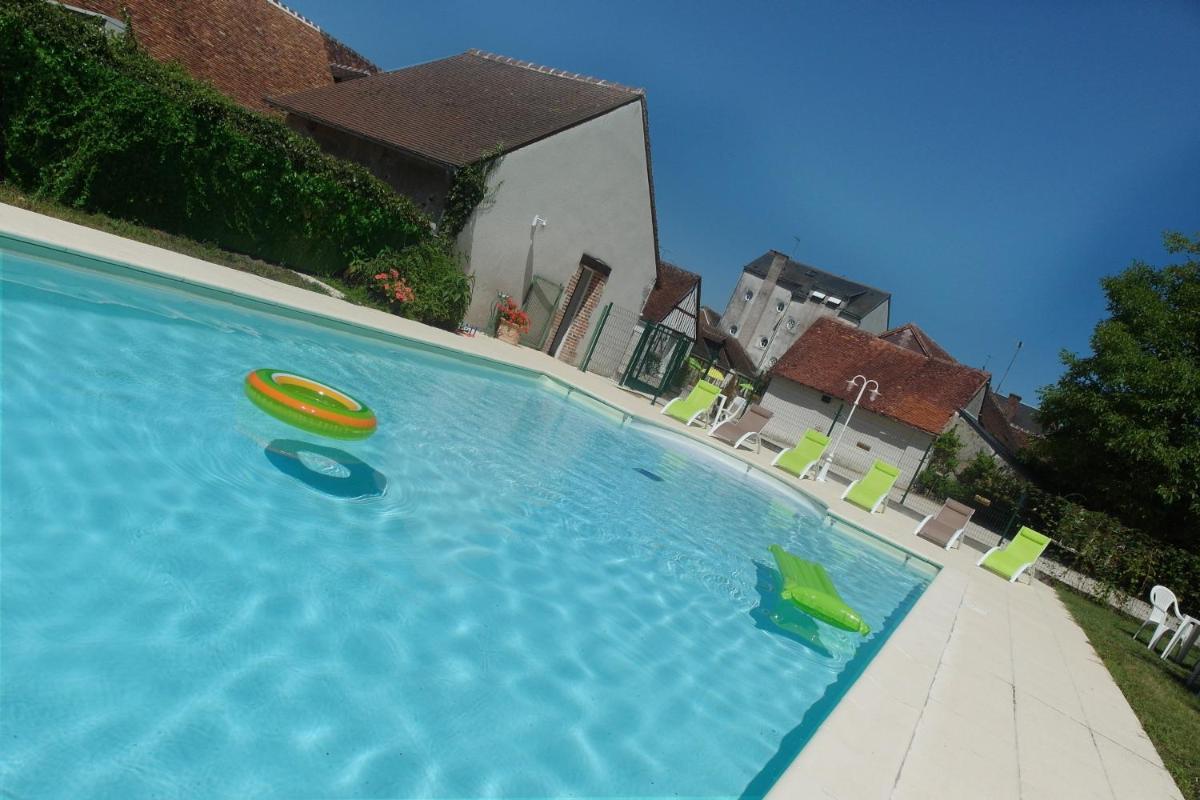 Logis Hôtel du Cygne - Housity
