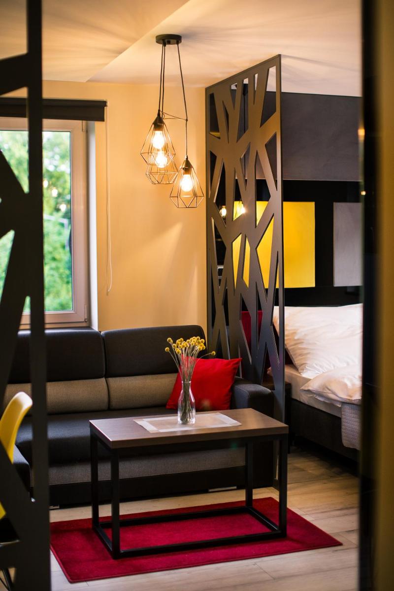 Apartament Trójkąty i Kwadraty - Housity