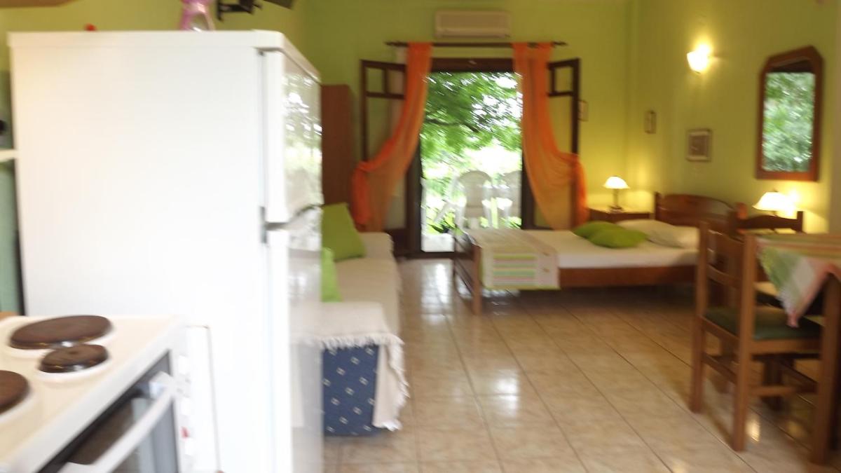 Pefka Studios & Apartments - Housity