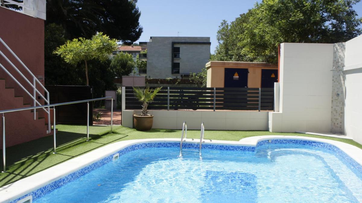 Piscina en o cerca de Hotel Spa Pinar del Mar
