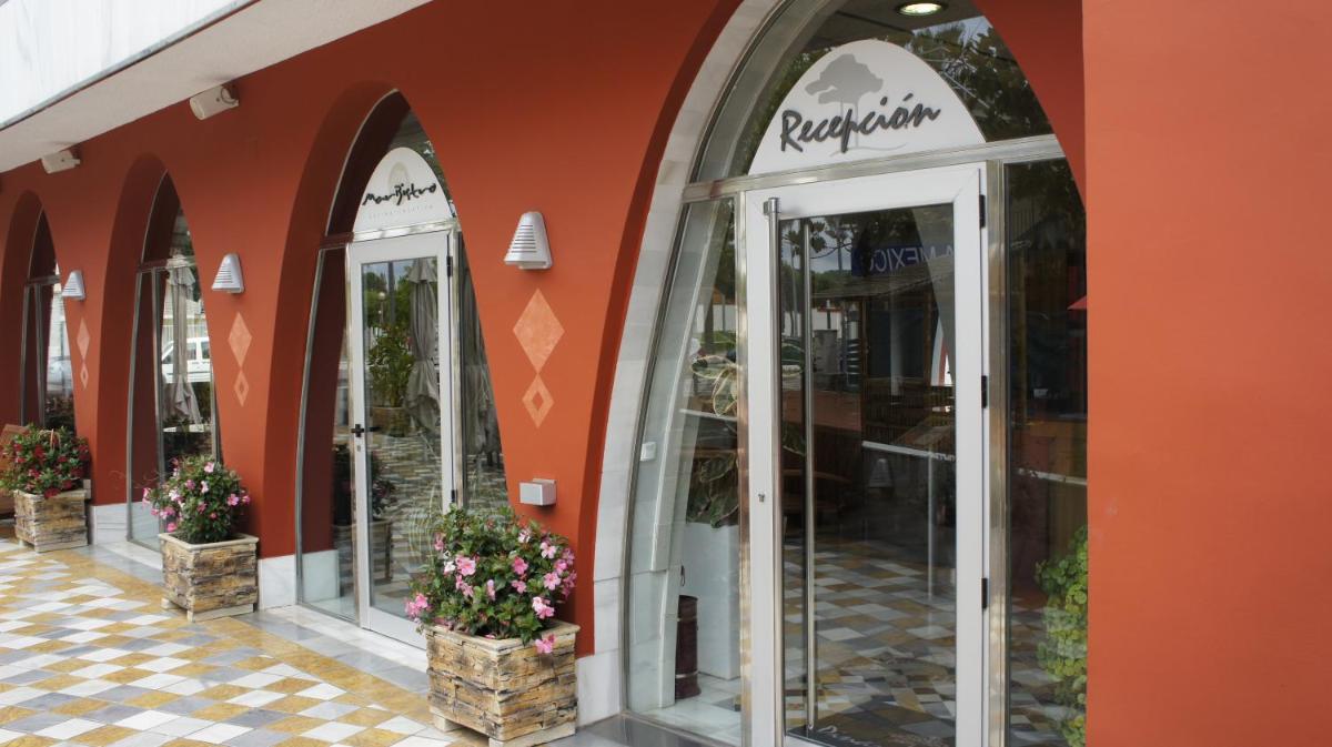 Fachada o entrada de Hotel Spa Pinar del Mar