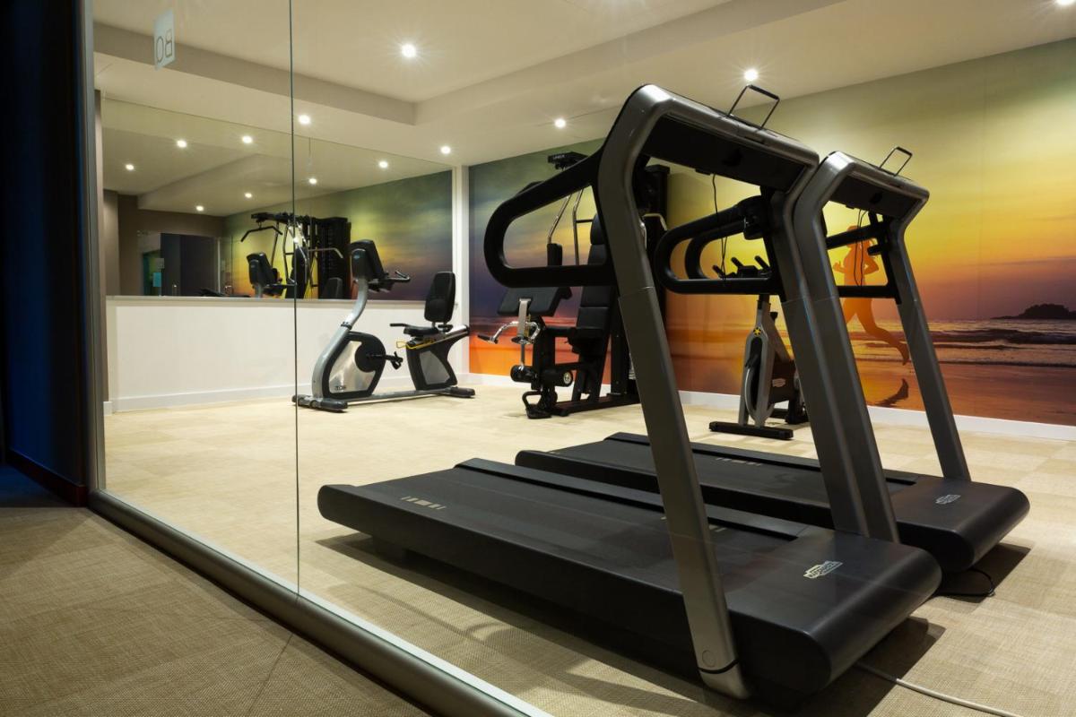 Gimnasio o instalaciones de fitness de BQ Andalucia Beach Hotel
