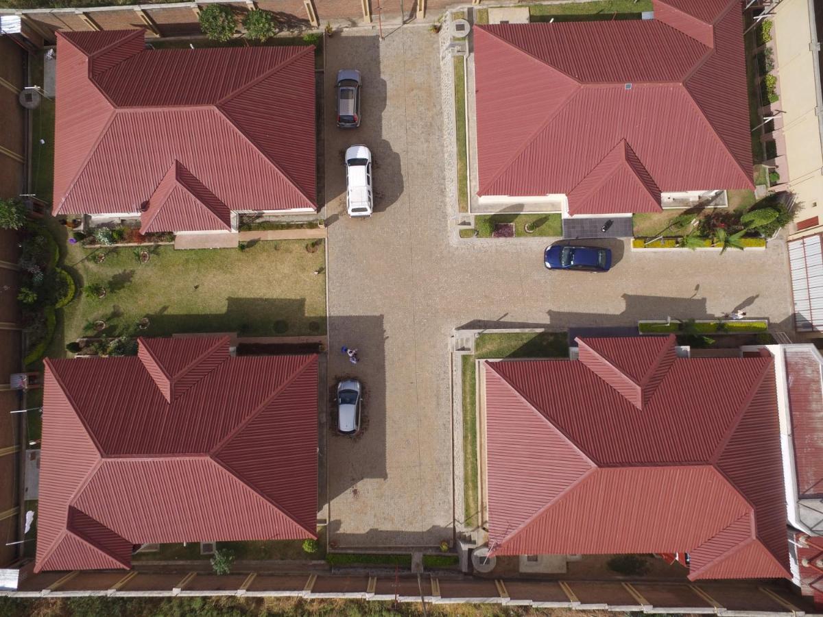 Home Up Guest Apartments and Lodge - Housity