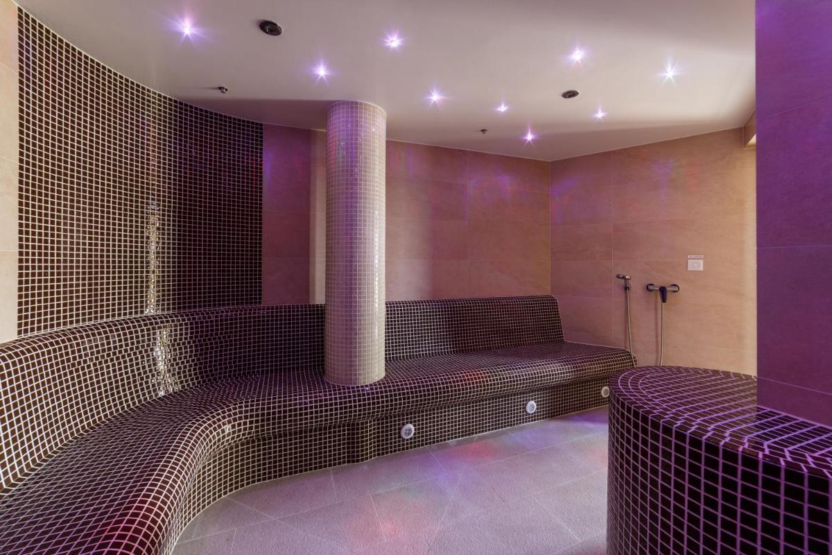 Hotel Sanvit Lake Resort & Spa - Housity