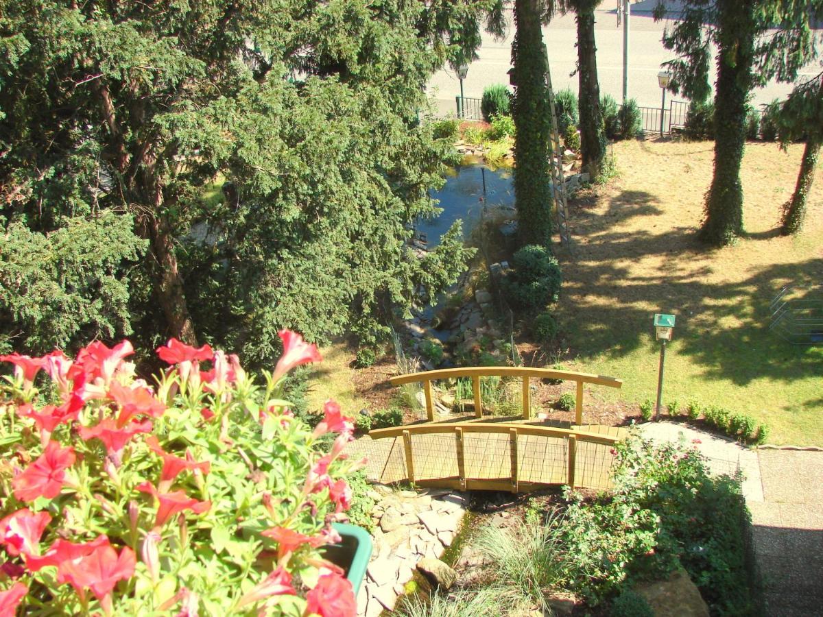 Hotel Krone - Housity