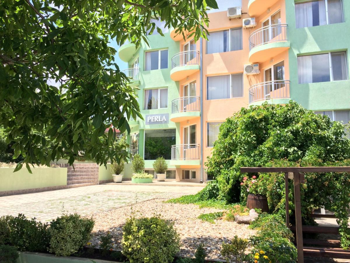 Family Hotel Perla - Housity