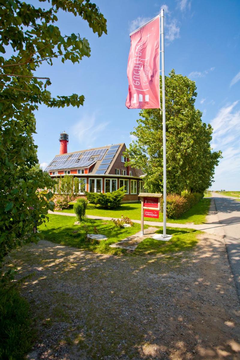 Hotel Landhaus Leuchtfeuer Nordseeinsel Pellworm - Housity