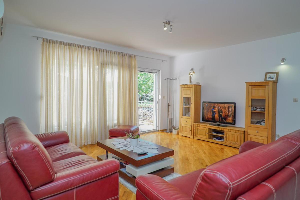 Holiday house between the sea and lakes - Housity