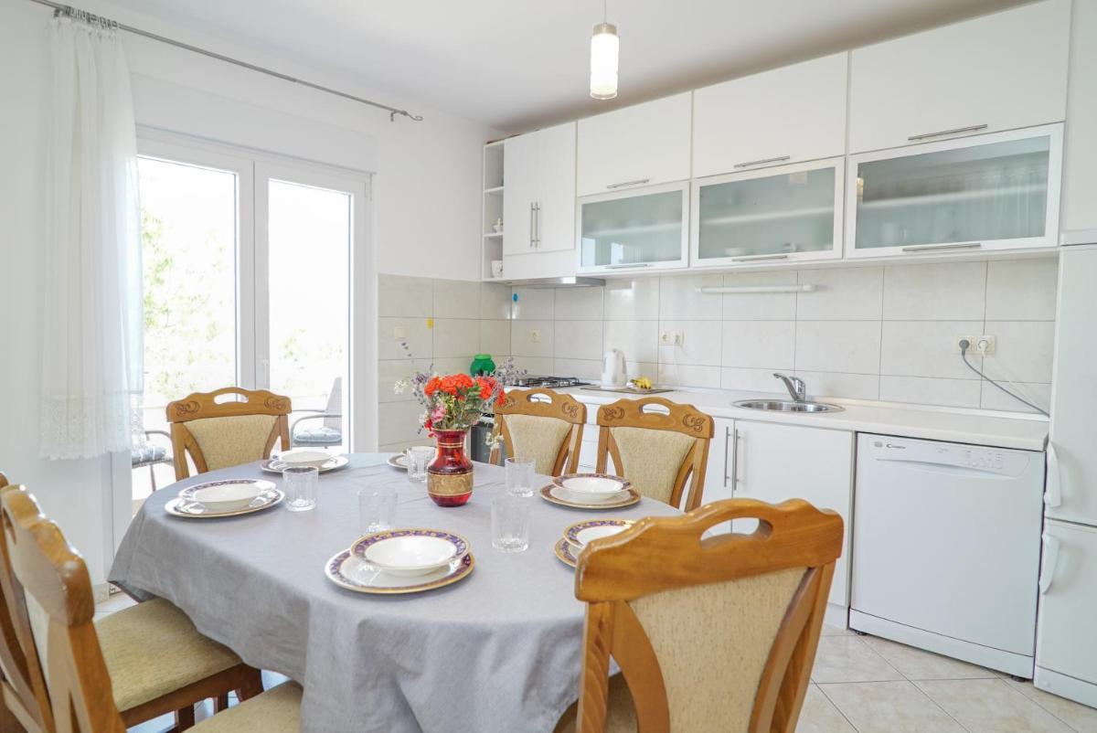 Holiday house between the sea and lakes - Housity