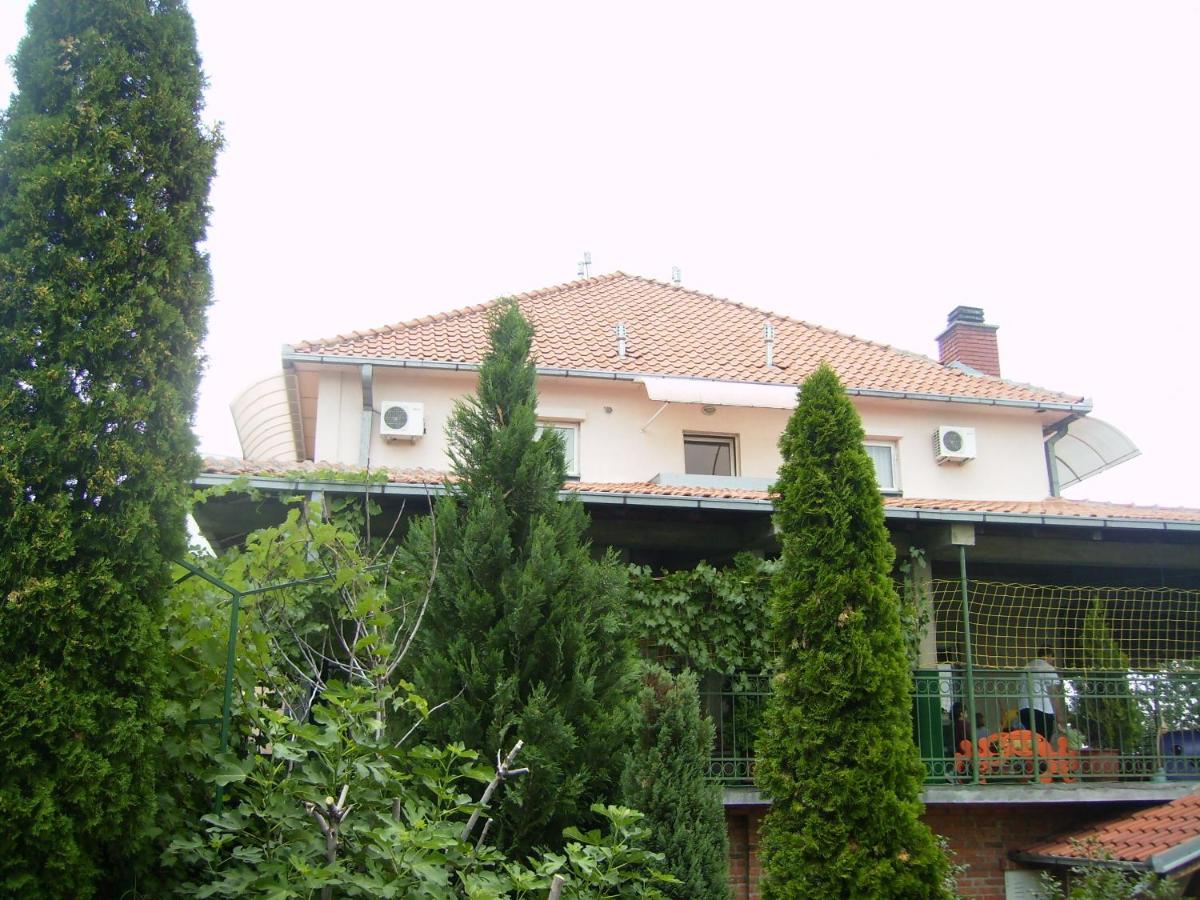 Villa Nevenka Rooms - Hizvo