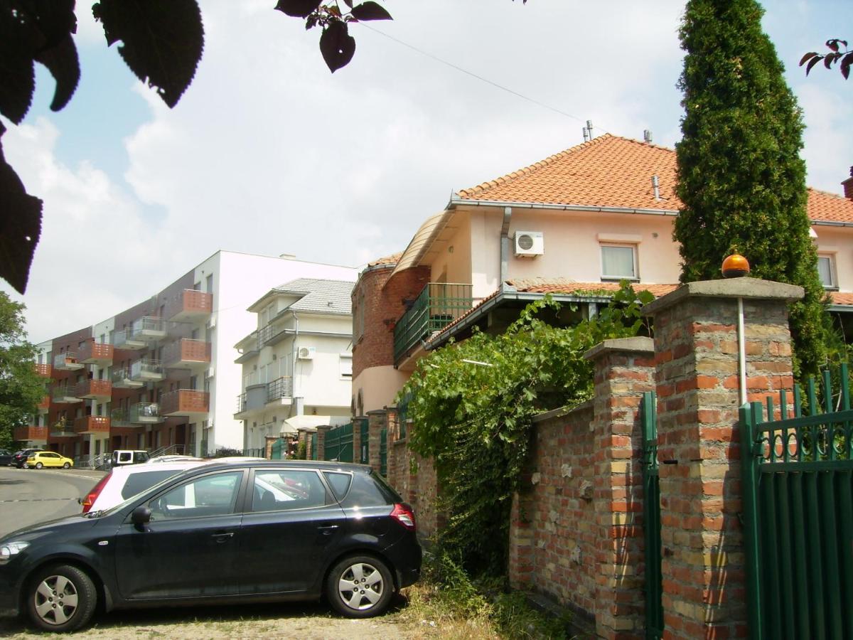 Villa Nevenka Rooms - Hizvo