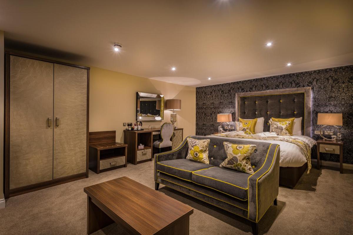 The Golden Lion Hotel, St Ives, Cambridgeshire - Housity