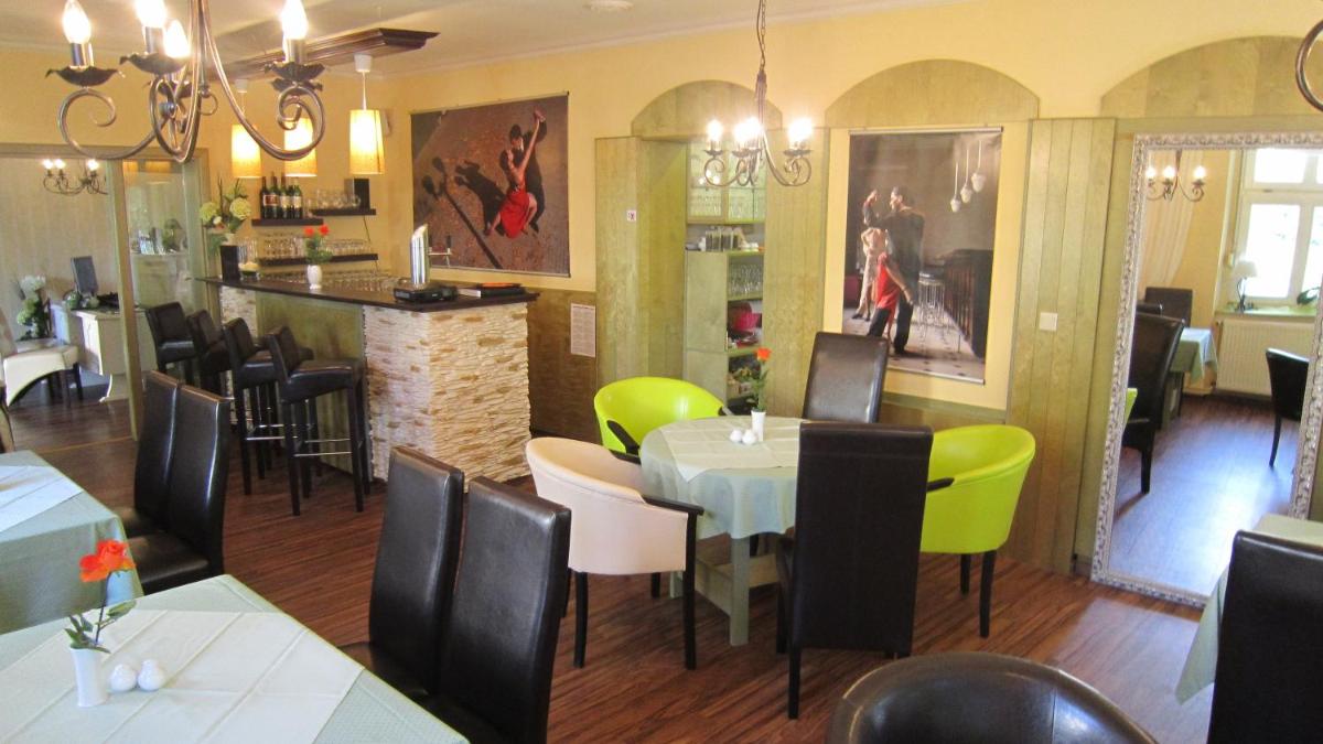Ahorn Hotel - Housity