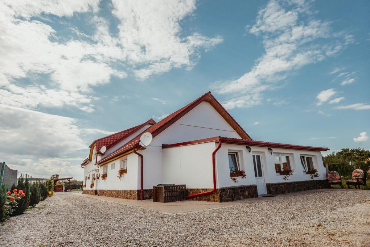 Casa Dan & Lili - Housity