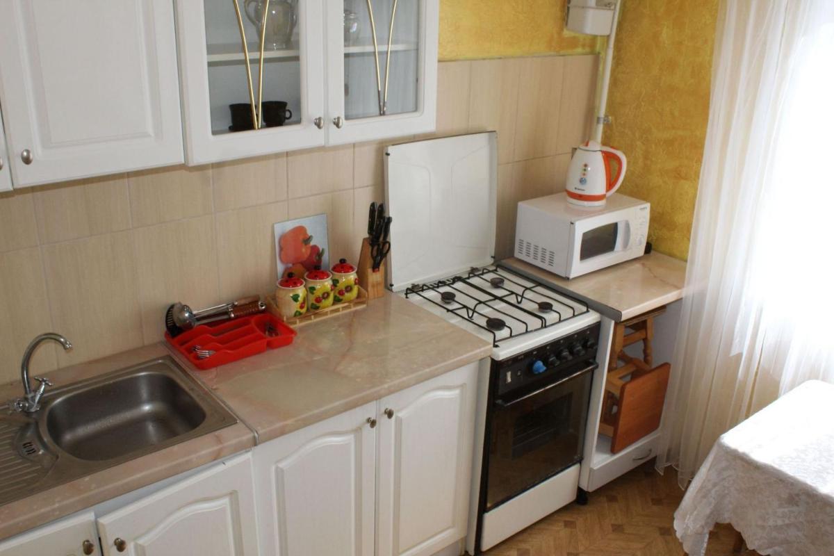 Apartment on Fastivs'ka 2 - Housity