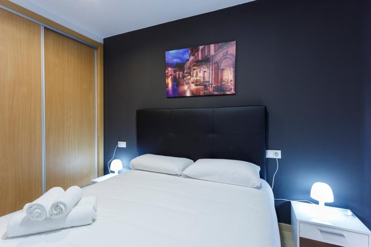 Apartamentos Santa Barbara - Housity