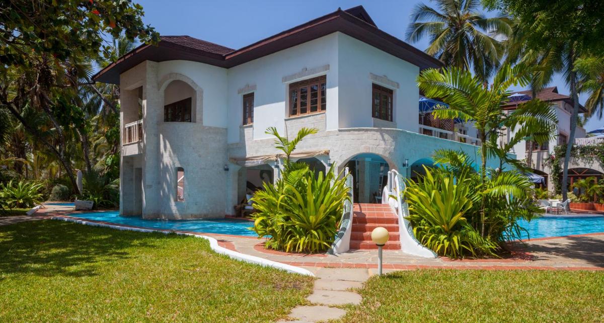 The Maji Beach Boutique Hotel -Adults Only - Housity