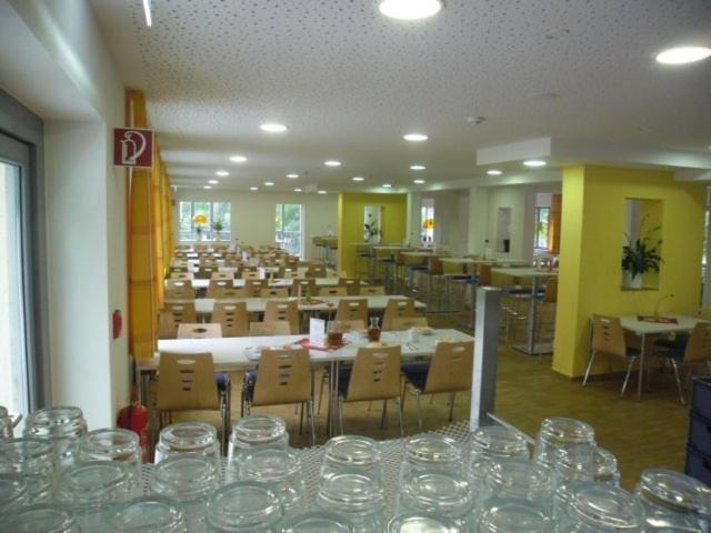 DJH Jugendherberge Mannheim International - Housity