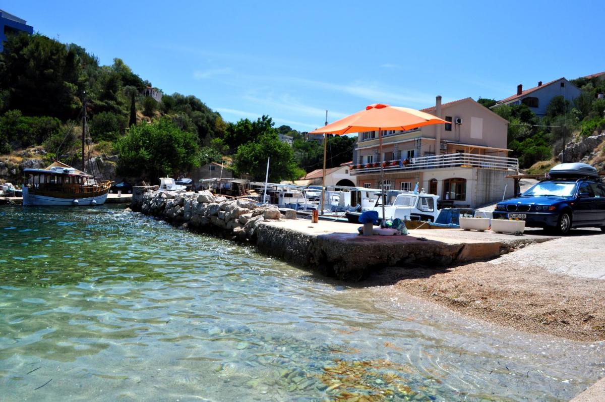 BAY SAŠĆICA - Housity