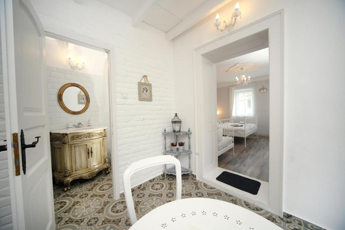 Vidéki Varázs Vendégház - Housity