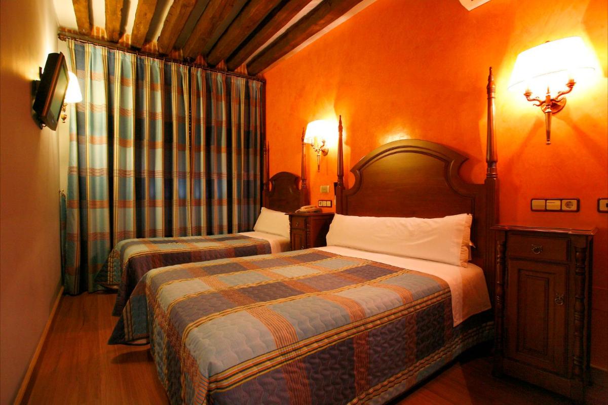 Hostal Victoria I - Housity