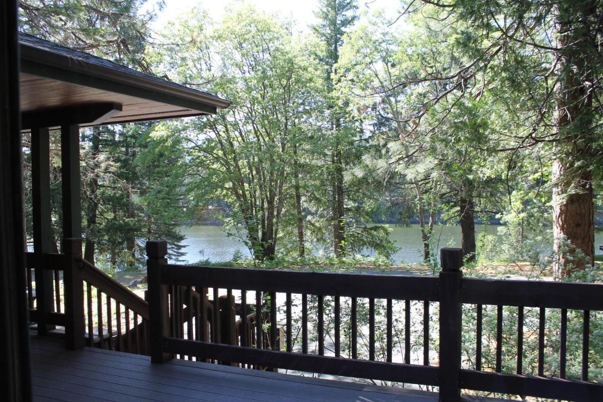 Mount Shasta Resort - Housity