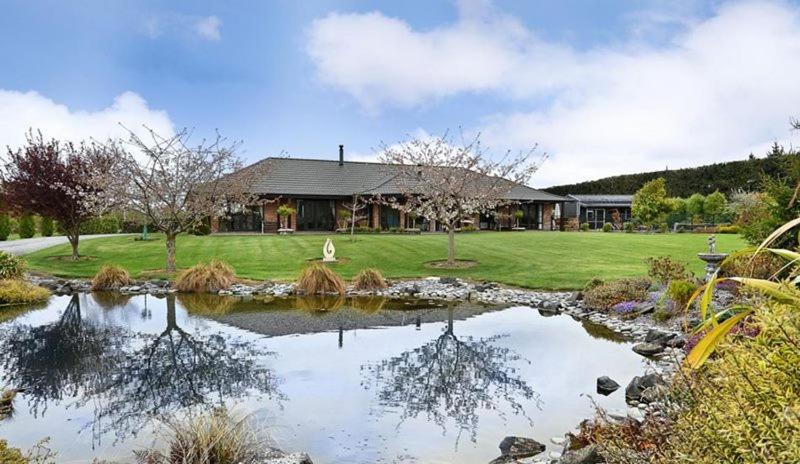 Chester Oaks B&B - Housity