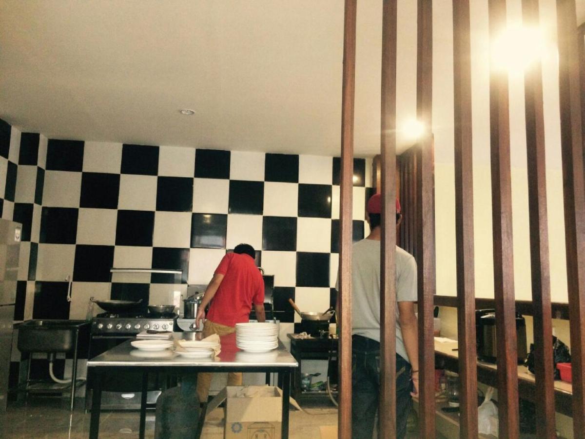 Sari Room Bed & Breakfast - Housity